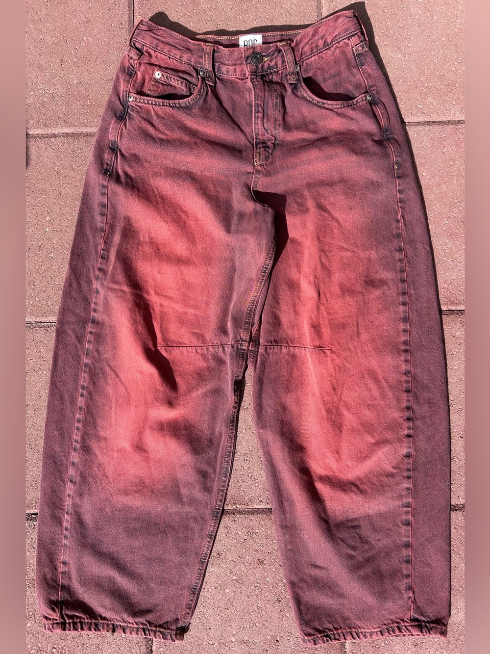 BDG Logan Red Tint Cinch-Back Boyfriend Jeans W27 L28